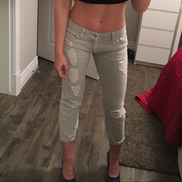 7 For All Mankind Grey Straight-Leg Cropped Jean - Picture 6 of 6